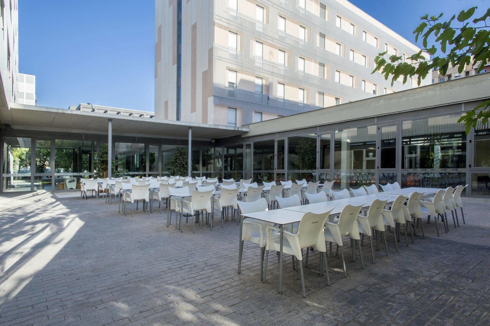 Residencia Universitaria Resa Damia Bonet Valencia Exterior foto